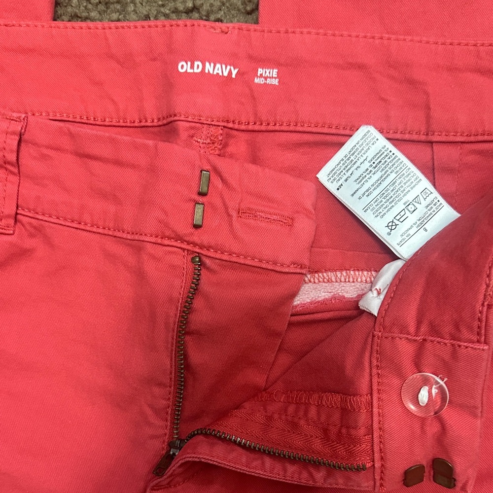 Old Navy Coral Pixie Pants - Picture 2 of 5